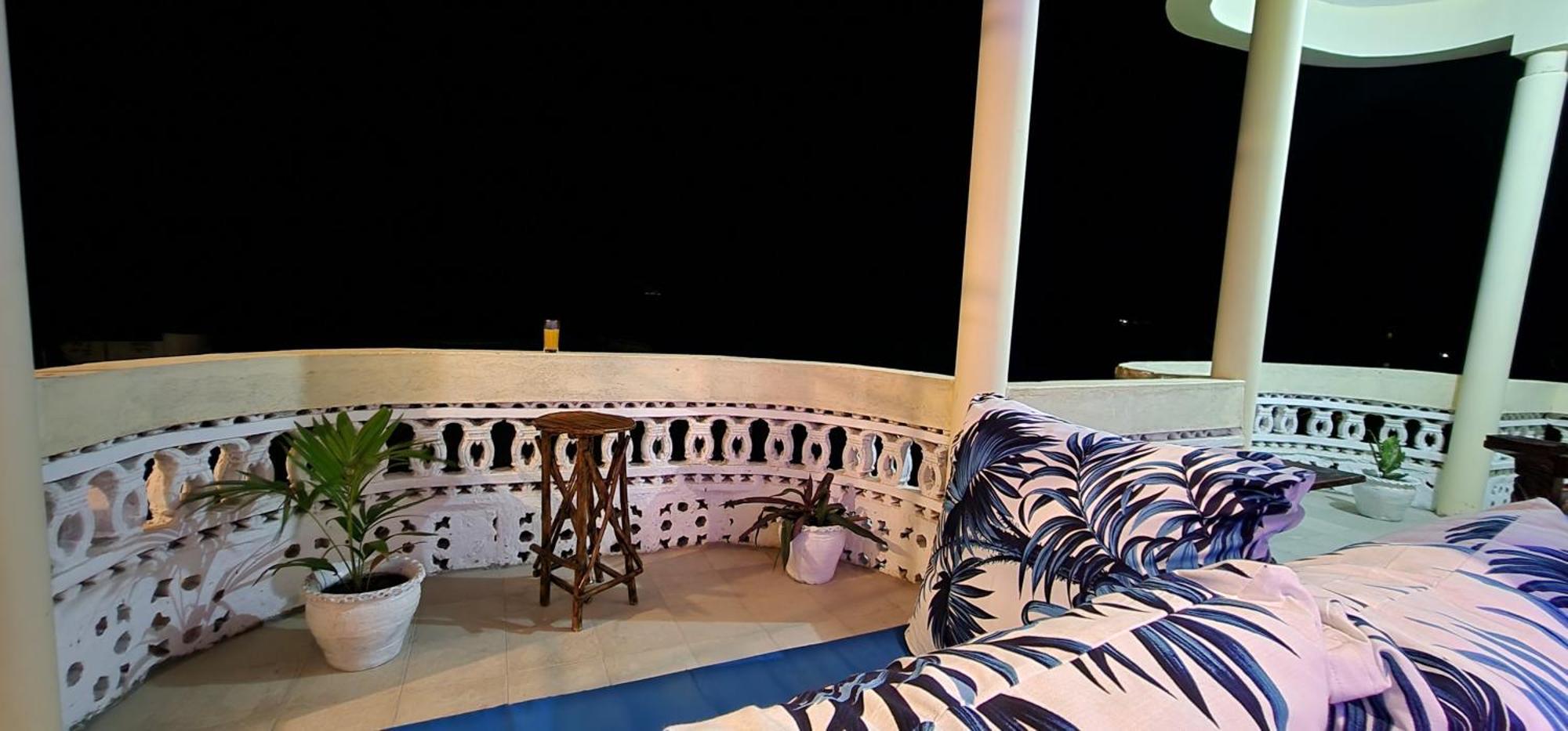 Ocean Breeze Homes 1, 2 Or 3 Bedroom *